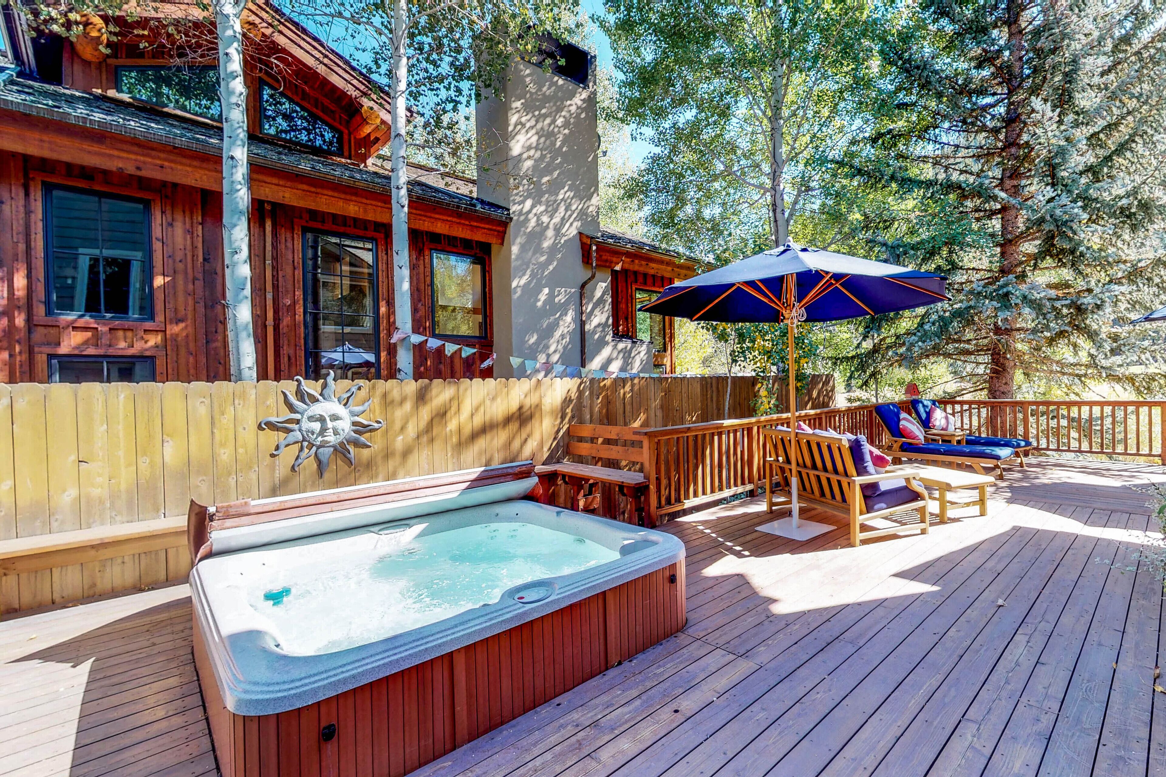 Creekside home with hot tub, deck & mountain view - 1 mile to lifts