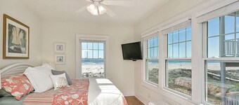Relaxed Cancellation Policy! Oceanfront home with pool,hot tub, fire pit, bikes.