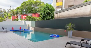 Outdoor pool - Theodore Apartments (Kelvin Grove)