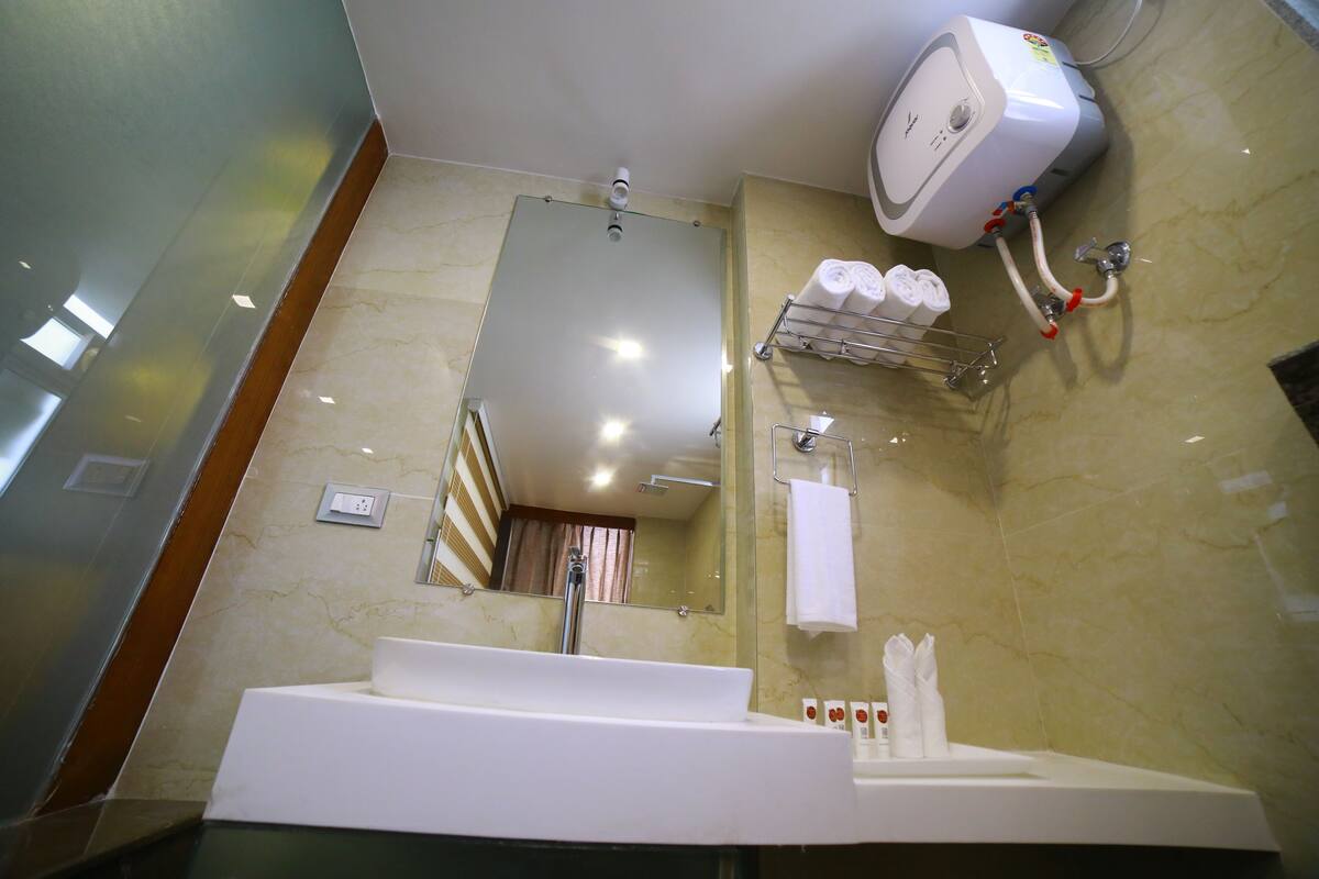 Executive Room | Bathroom