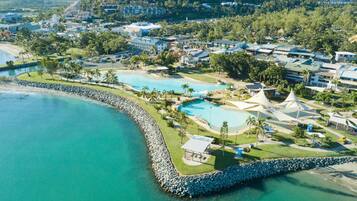 ์ผ์ธ ์์์ฅ, ์ผ๊ด์ ์์