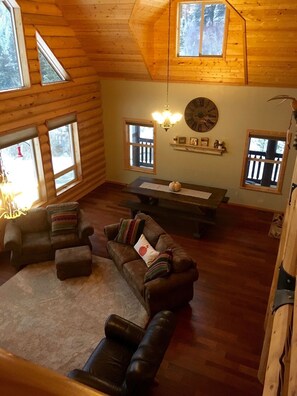 TV connectée, jeux vidéo, lecteur de DVD, baby-foot