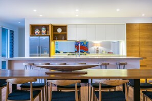 Dining - C-Escape @Blairgowrie - A magnificent, architecturally designed 4 bedroom house with pool (Blairgowrie)