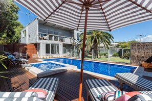 A heated pool - Front Beach House, Blairgowrie - Large family friendly home, Pool Spa (BLAIRGOWRIE)