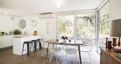 Twiggy, Anglesea - Renovated 1960's gem