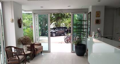 Grand Seven Place