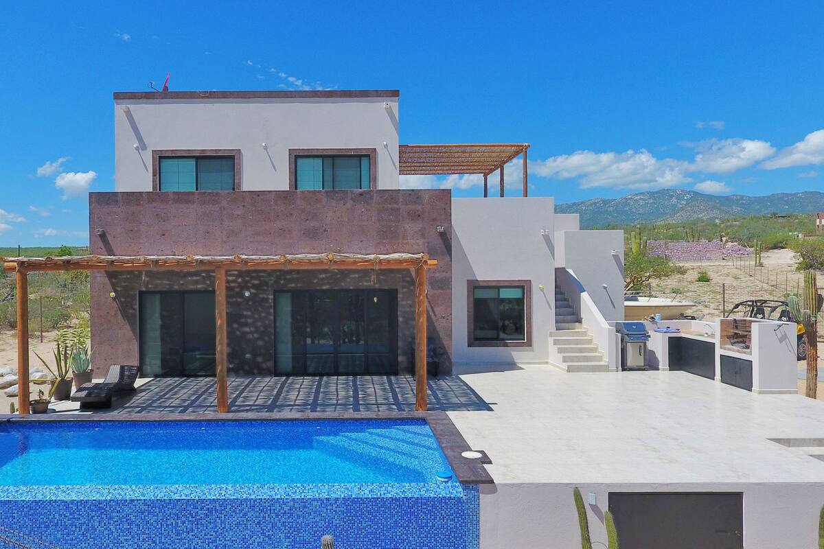 3 habitaciones, decoración personalizada y muebles diferentes
