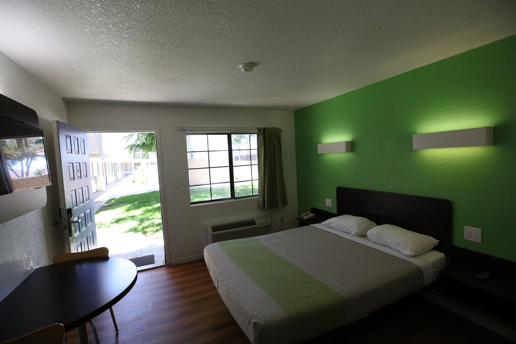 Premium bedding, free WiFi, bed sheets