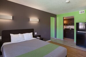 Private kitchen - Studio 6 Barstow, CA (Barstow)
