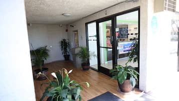 خدمة المقهى