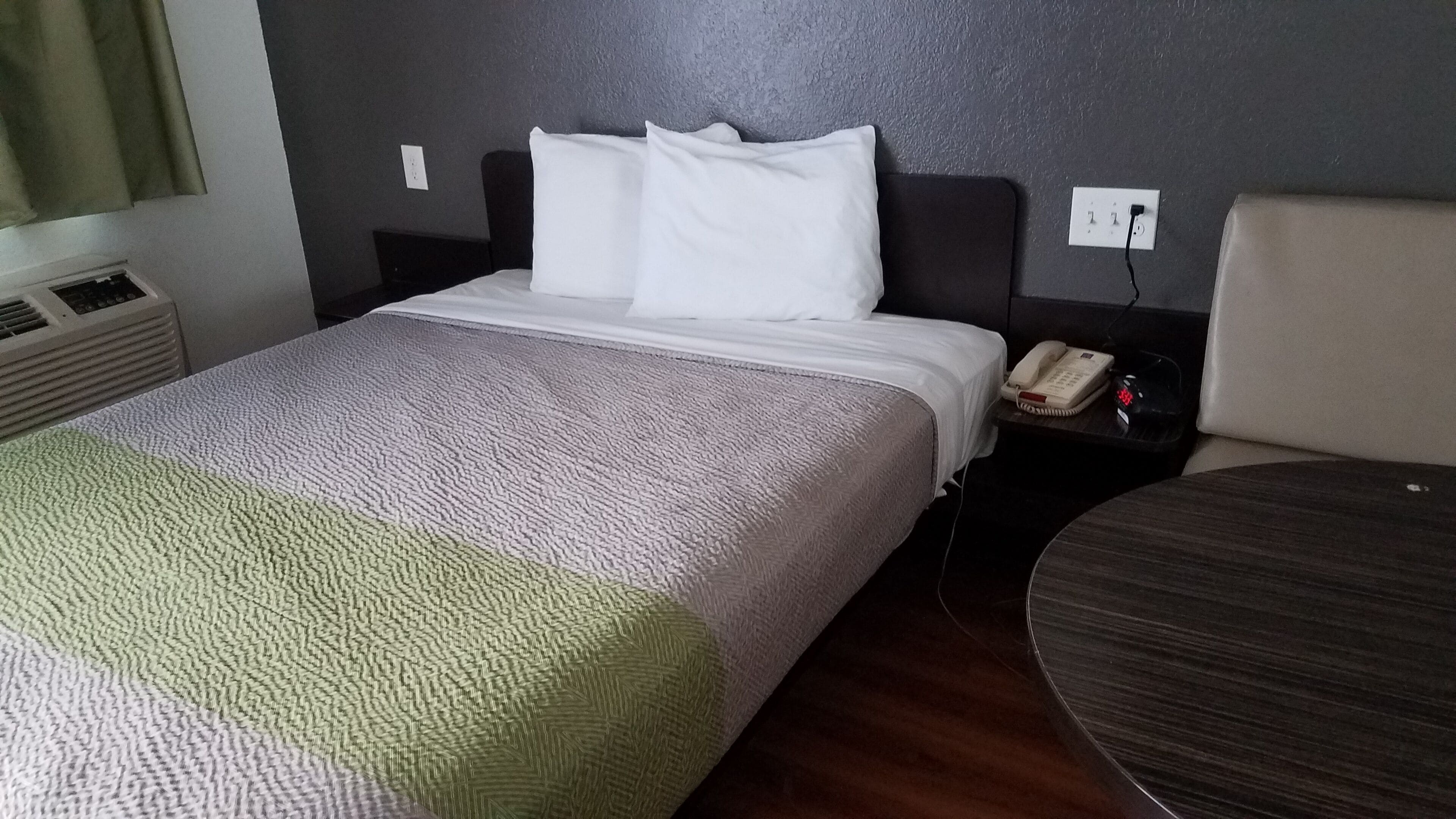 Desk, free WiFi, bed sheets