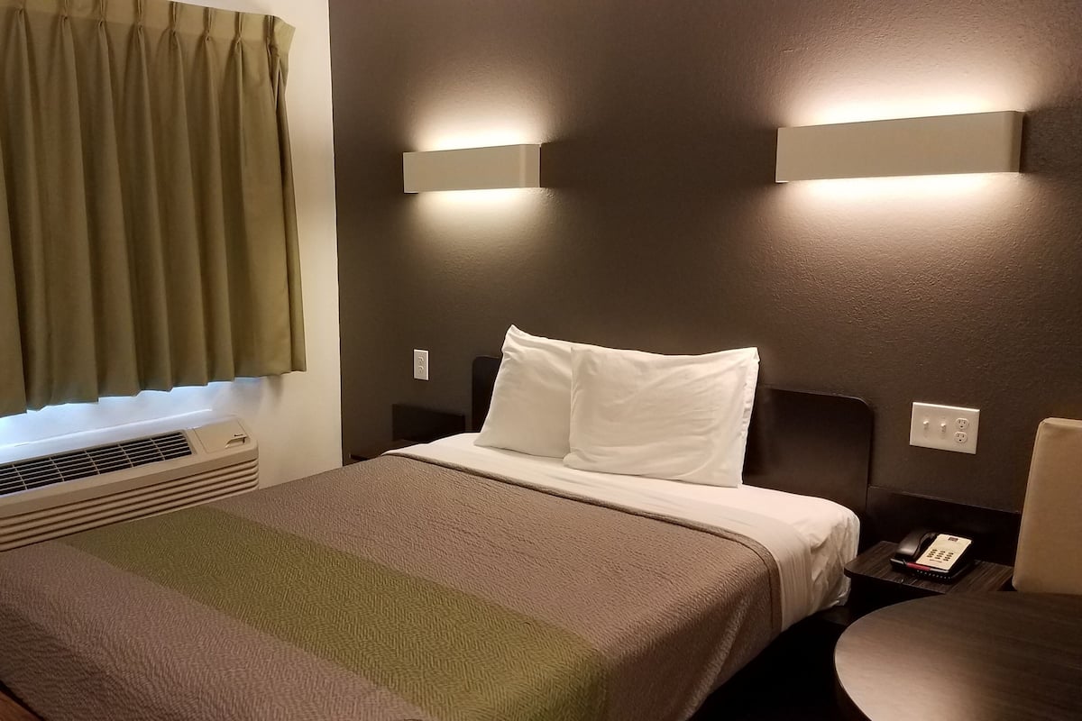 1 bilik tidur, meja, Wi-fi percuma, cadar katil