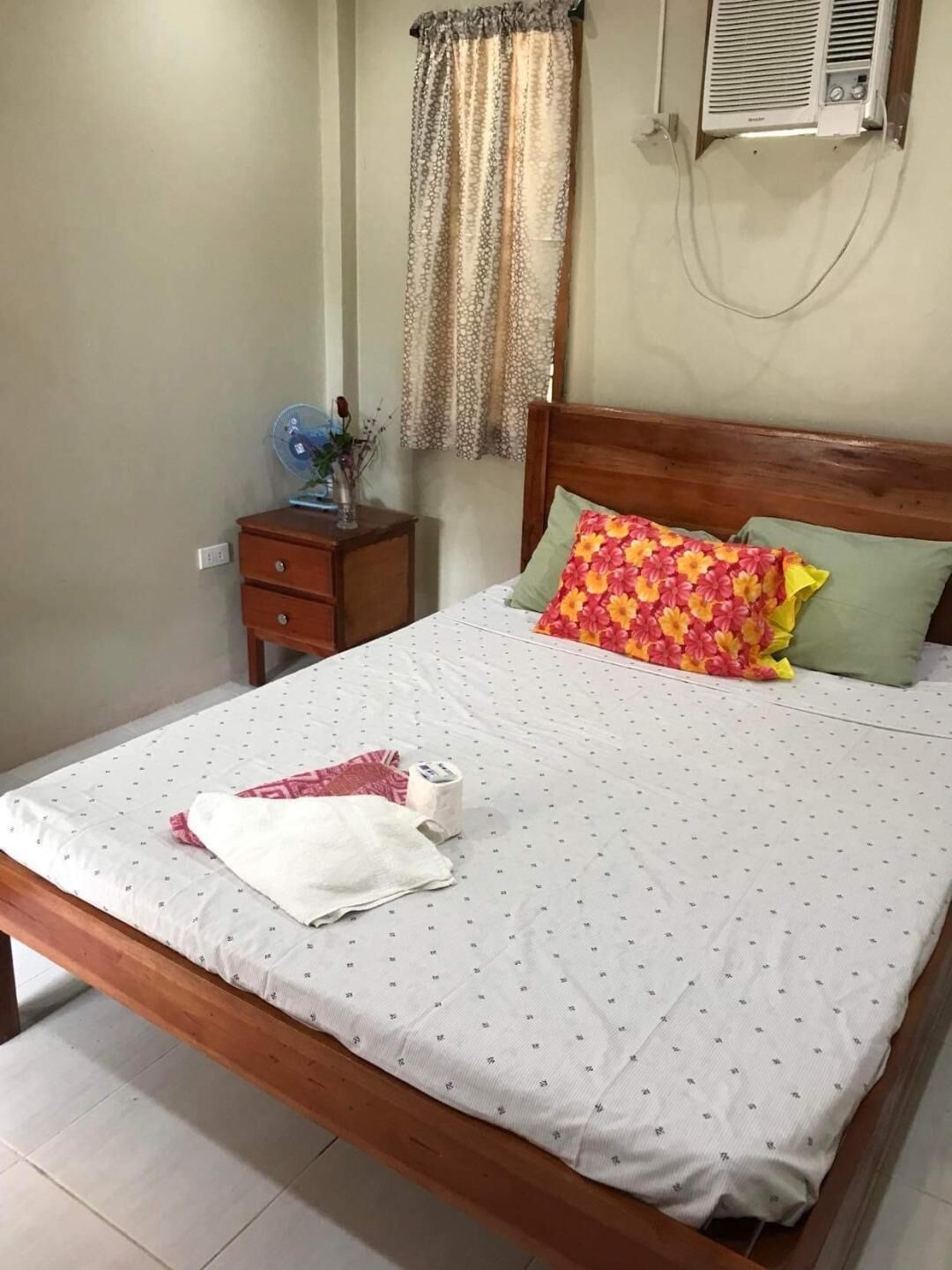 basic single room | pillow-top beds, individually furnished, blackout curtains, free wifi