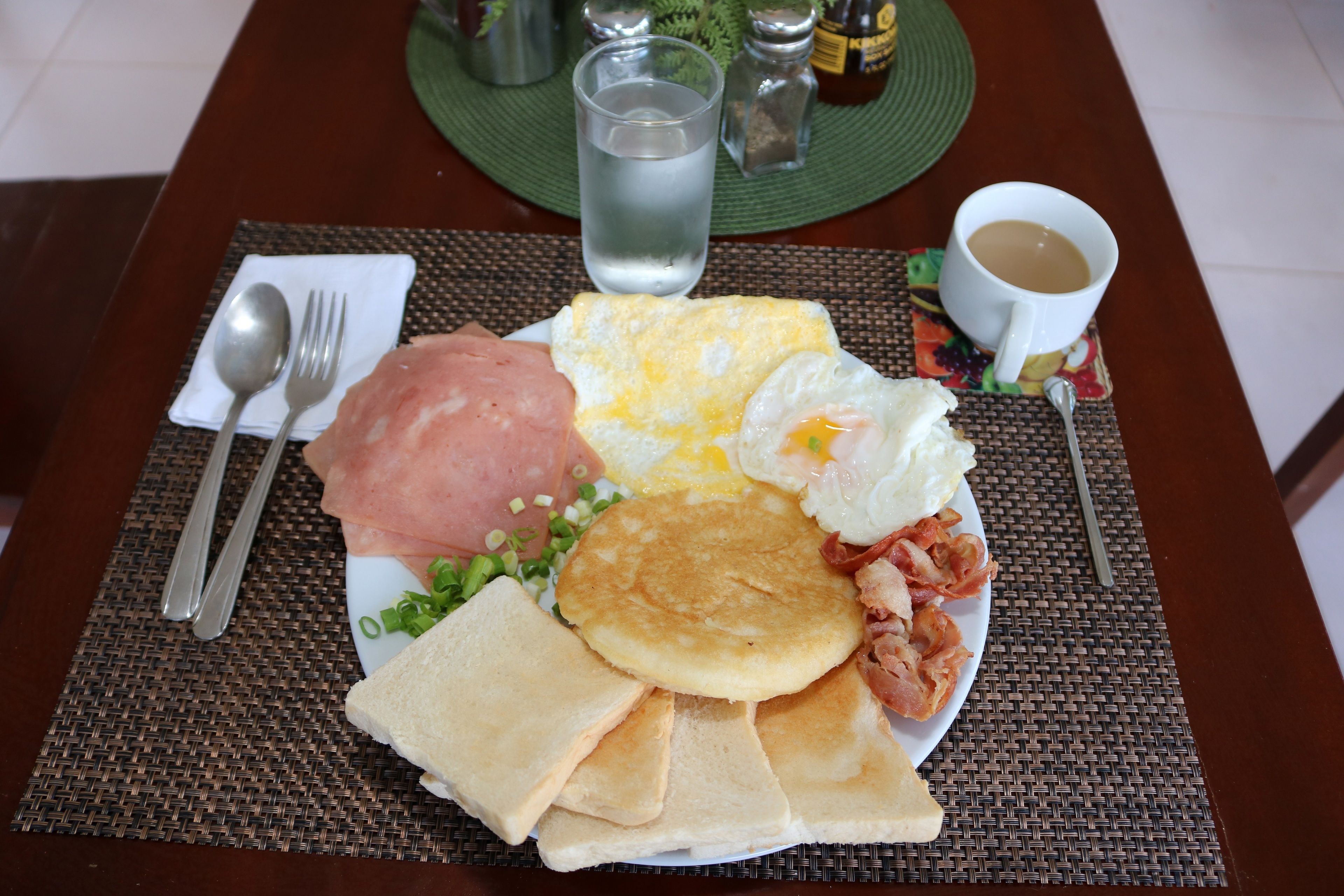 daily continental breakfast (php 200.00 per person)