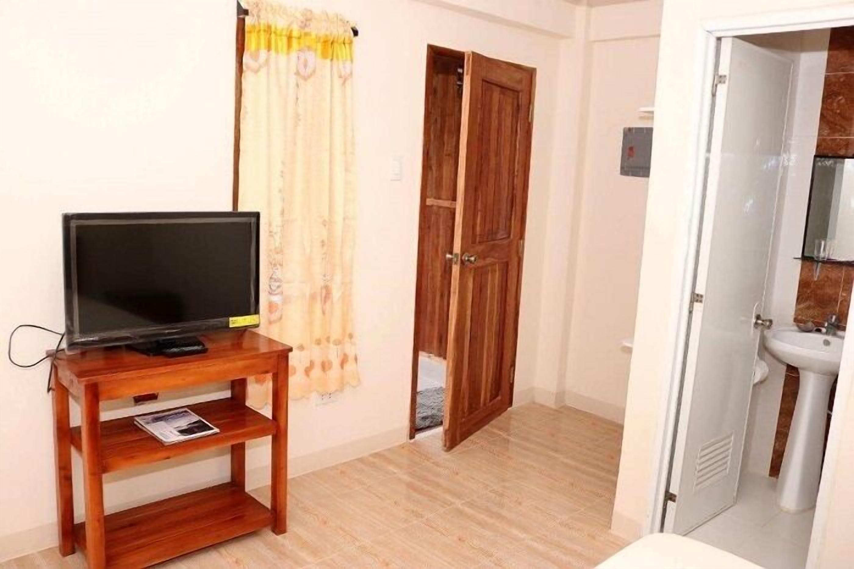 exclusive double or twin room, 2 bedrooms, non smoking | view from room