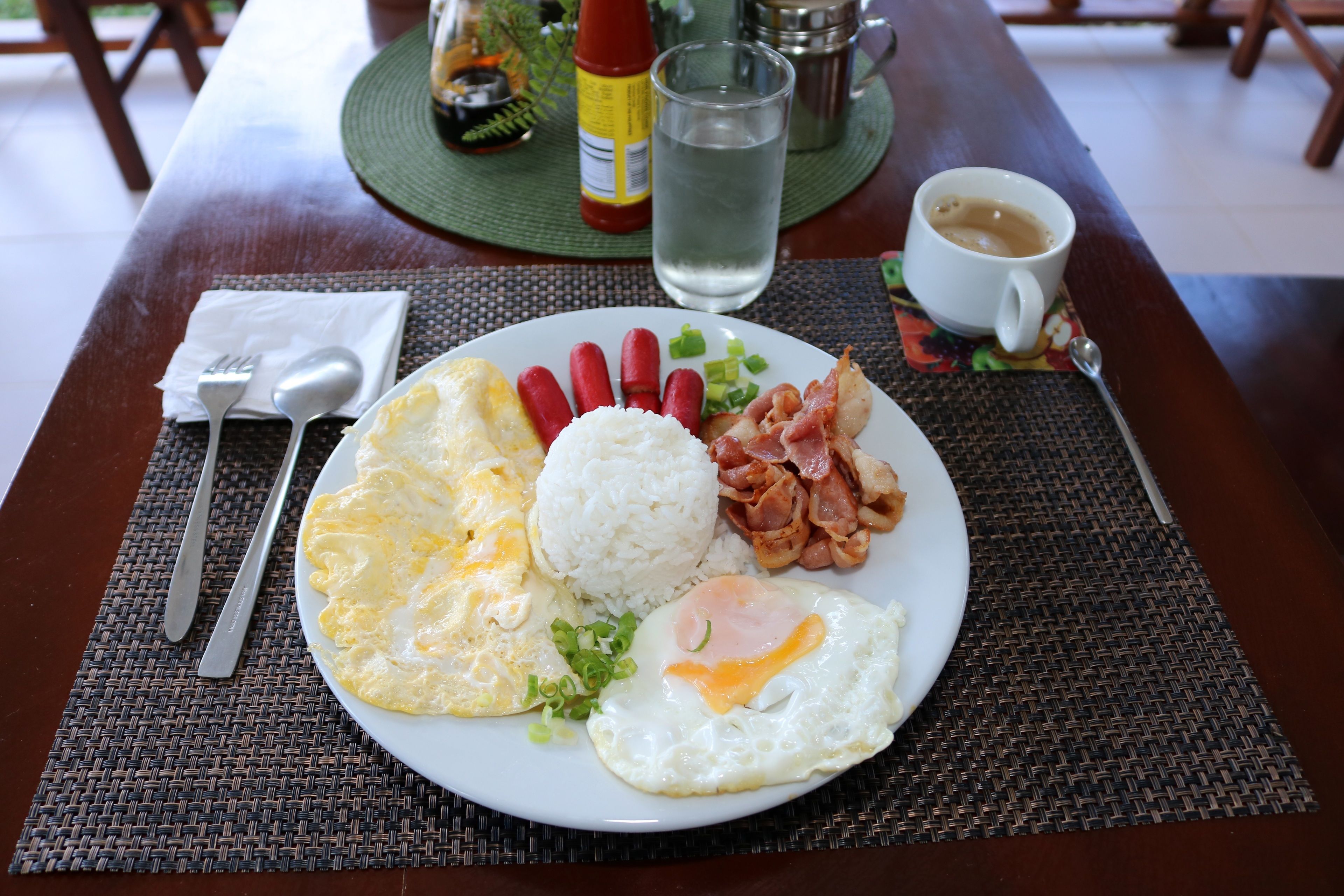 daily continental breakfast (php 200.00 per person)