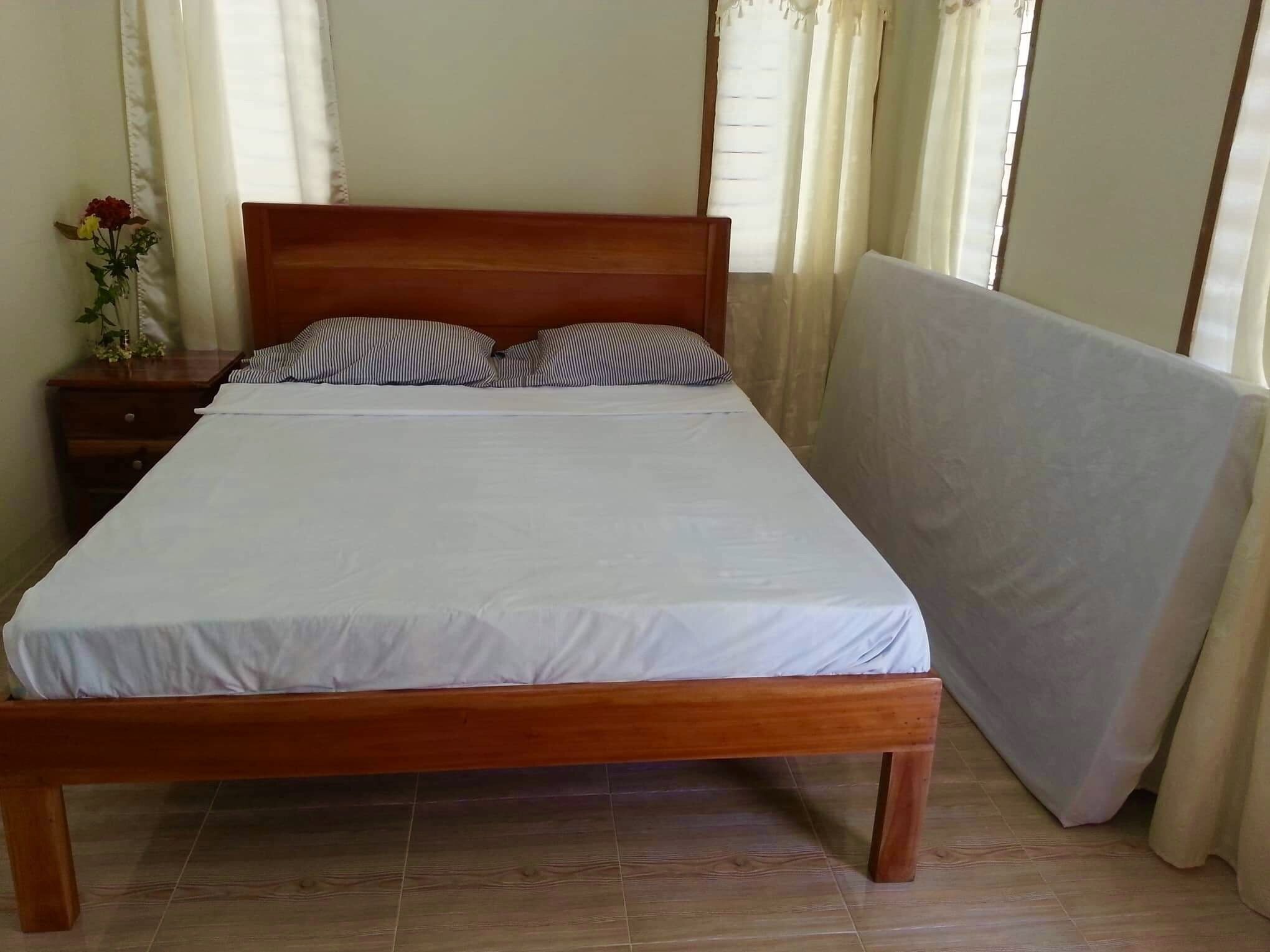 deluxe single room, 1 bedroom, non smoking, ground floor | pillow-top beds, individually furnished, blackout curtains, free wifi