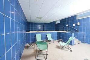 Bồn tắm spa trong nhà