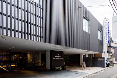 Kanazawa Station Hotel