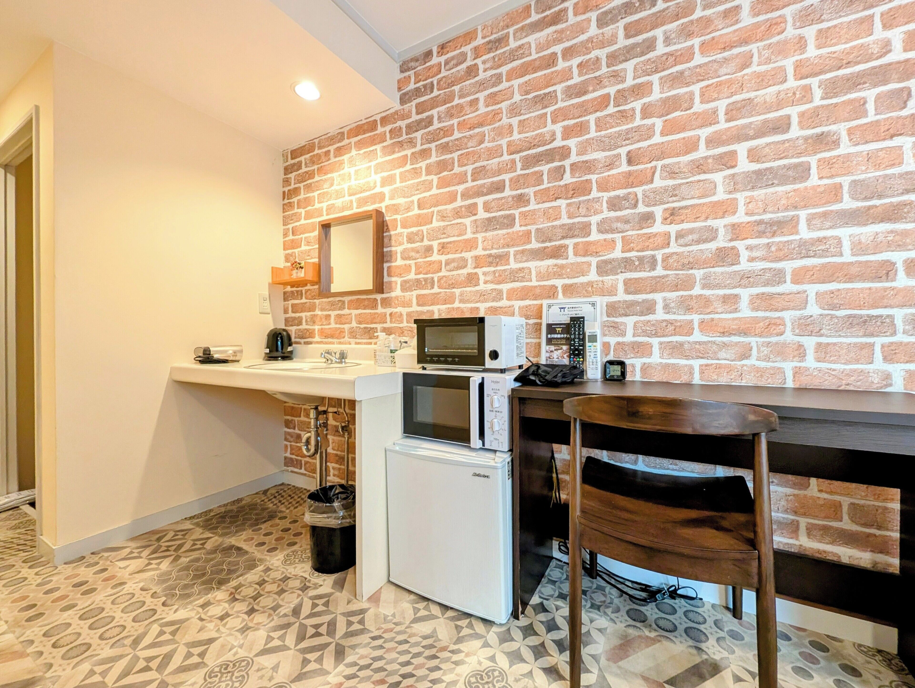 design triple room, multiple beds, non smoking | desk, soundproofing, free wifi, bed sheets