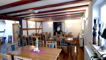 Tägliches inbegriffenes Frühstücksbuffet