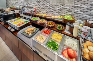 Tägliches Frühstücksbuffet (1000 JPY pro Person)