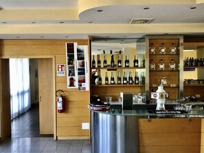 Bar (en la propiedad)