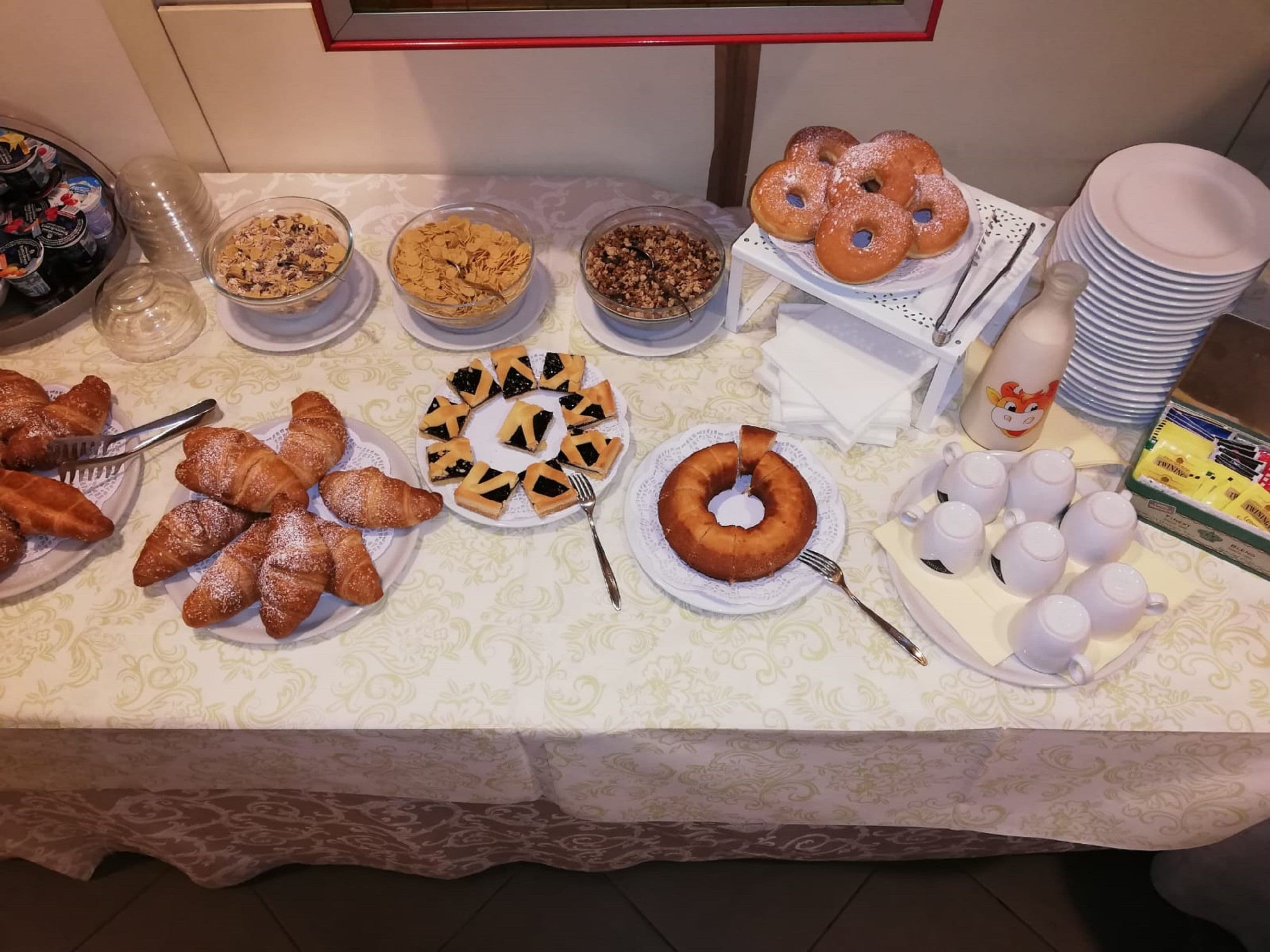 Colazione continentale inclusa, servita tutte le mattine 