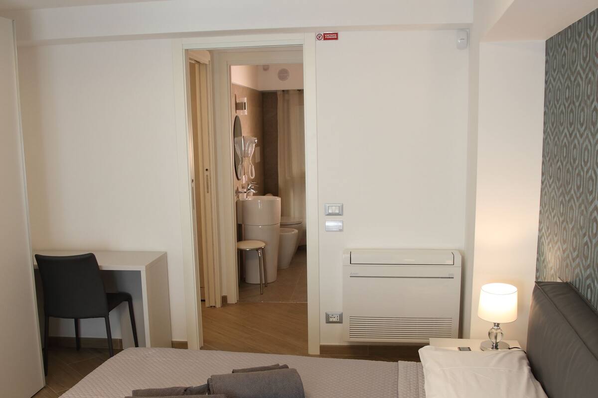 Superior tweepersoonskamer, bubbelbad | Een bureau, gratis wifi, beddengoed