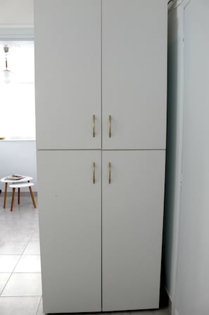 Suite Studio Tradition, vue ville, en angle | 1 chambre, fer et planche à repasser, lits bébé (en supplément)