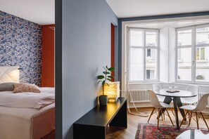 Junior Suite, 2 Twin Beds, Non Smoking | Hypo-allergenic bedding, in-room safe, individually decorated