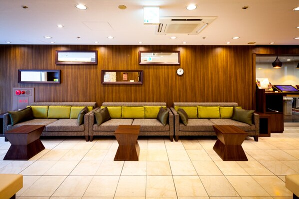 Lobby - Natural Hot Spring SUPER HOTEL Kumamoto Chamber of Commerce (Kumamoto)