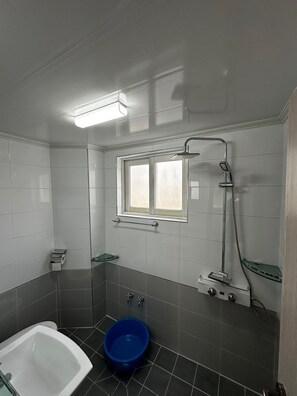 Villa | Badezimmer