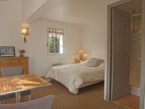 5 bedrooms, free WiFi