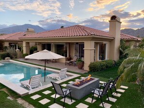 A heated pool - Newly Renovated Relaxing PGA West Family Friendly Getaway With Gorgeous Pool (La Quinta)