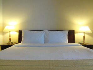 Deluxe Apartment, 1 Bedroom | Premium bedding, memory foam beds, in-room safe, iron/ironing board - Good Service Suite at Times Square (Kuala Lumpur)