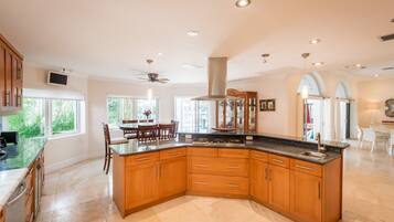 Villa, 4 Bedrooms | Private kitchen | Fridge, microwave, oven, stovetop
