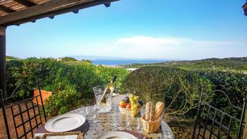 1 bedroom, in-room safe, individually furnished, free WiFi