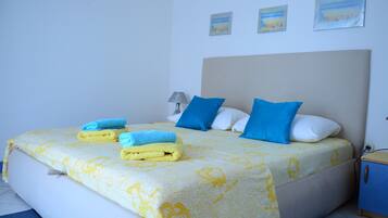 Apartment, 2 Bedrooms | Desk, iron/ironing board, free cribs/infant beds, free WiFi