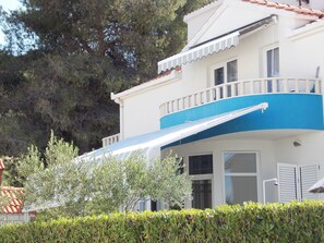 Front of property - Villa Kale (Split)