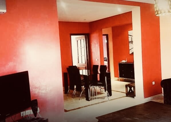 Apartment, 3 Bedrooms | Living room