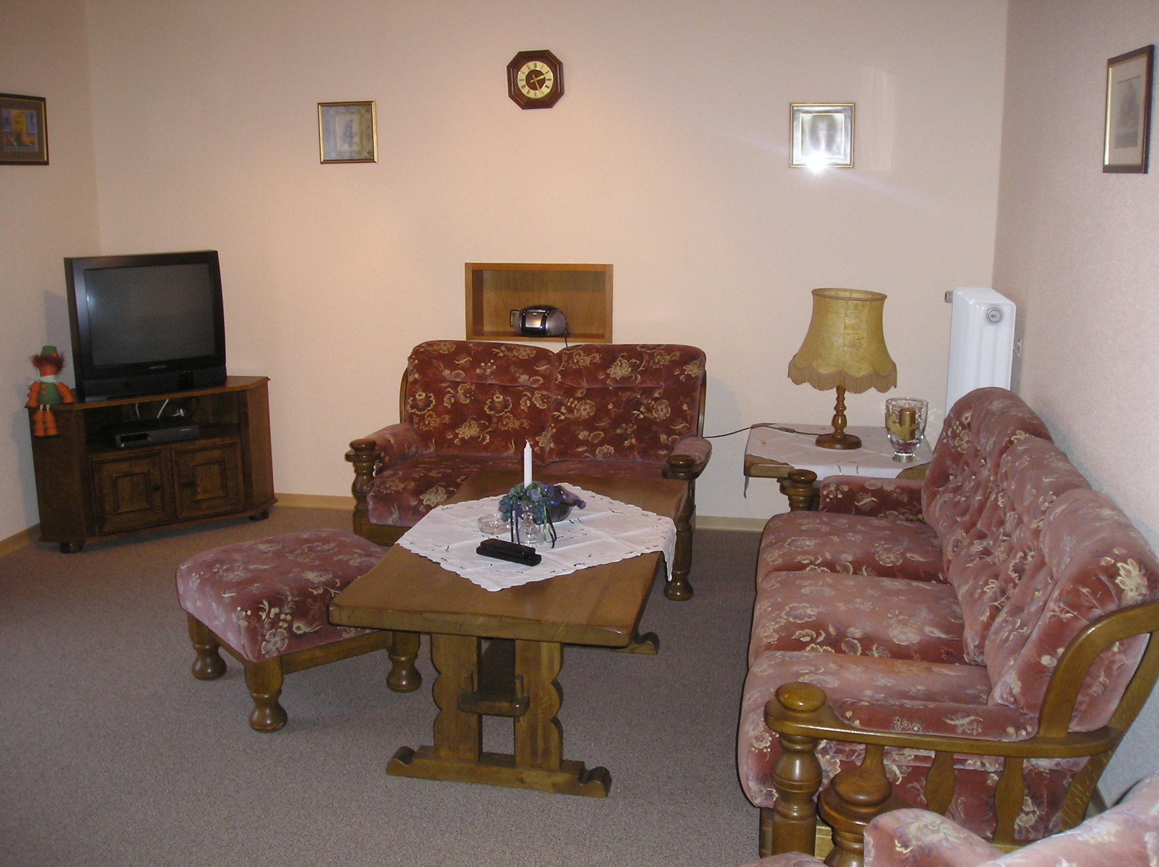 apartment (apartment 2) | living room | lcd tv