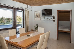 Apartment, 2 Bedrooms (6 Adults) | Living room | 85-cm LED TV with satellite channels, TV - Villa Paolija (Novigrad)