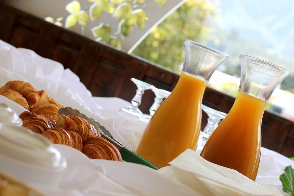 daily continental breakfast (eur 13 per person)
