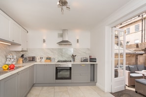 Apartament, bany privat | Cuina privada