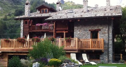 Les Trompeurs Chez Odette