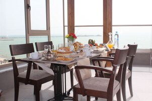 Desayuno buffet incluido todos los días 