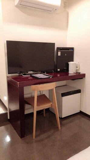 Standard Double Room, 1 Double Bed, Smoking (Check in after 15:00) | Free WiFi, wheelchair access - Hills Hotel Gotanda (Tokyo)