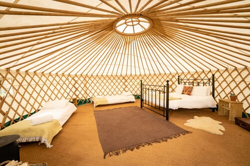 Overe - The Farm Camp