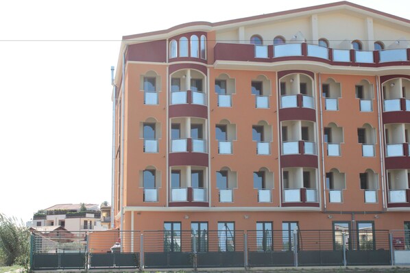 Front of property - Mansio Residence Hotel (Elmas)